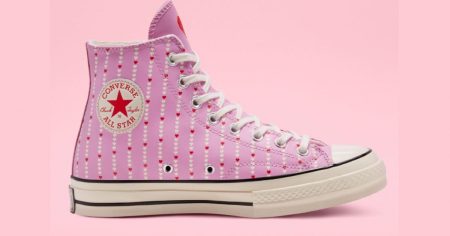 pink heart converse