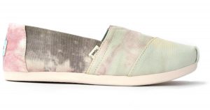 tie dye toms