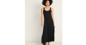 scoop neck maxi dress