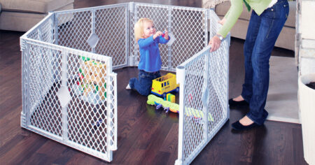 Toddleroo by North States Panel Superyard Portable Indoor Outdoor Playard
