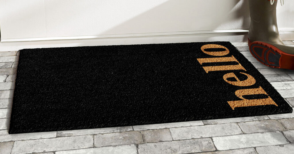 Calloway Mills Vertical HellonaturalBlack Rectangular Outdoor Doormat