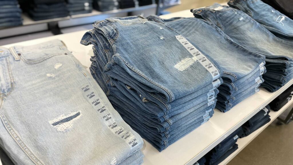 OLD NAVY - JEANS FOR THE WHOLE FAMILY 50% OFF - The Freebie Guy®