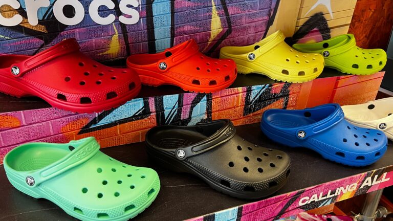 Up to 60% Off Crocs Clogs & Sandals + Extra 20% Off (Prices from $11.99)