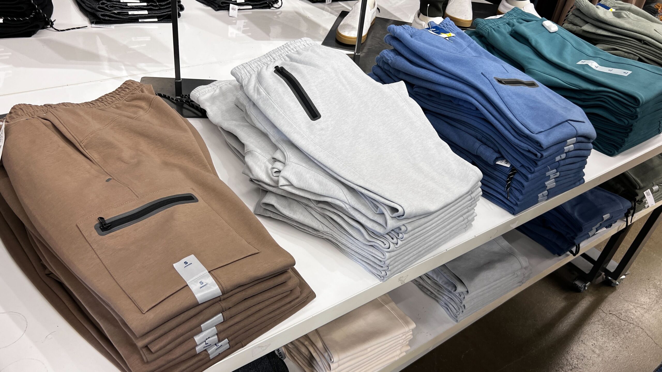 Old Navy Joggers scaled