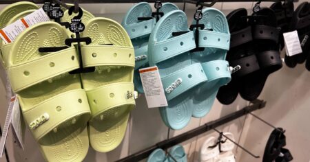 Crocs Slides scaled