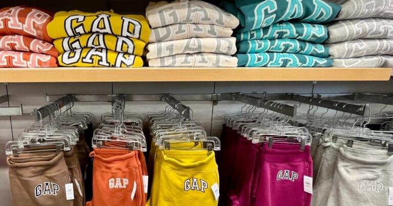 INSANE GAP SALE! Up to 78% Off Clearance + 50% Off + EXTRA 10% OFF