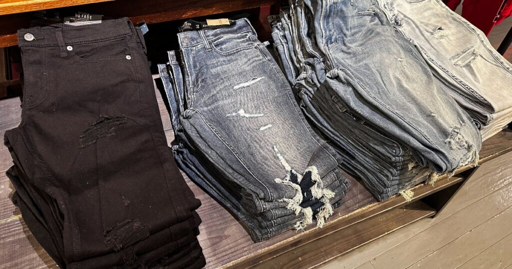 præmie Forbandet ubetalt Hollister Jeans on Clearance With Styles From $15 (Reg. $55+) - The Freebie  Guy®