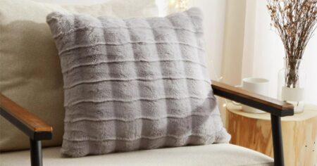 Mainstays Faux Fur x Decorative Pillows