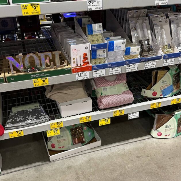 lowes christmas