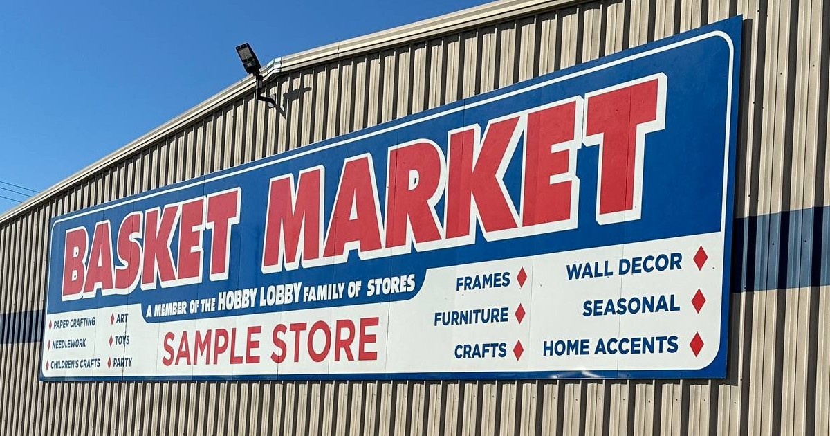 New Rochester Market Basket opens today