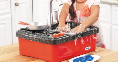 Little Tikes Splish Splash Sink Stove Playset