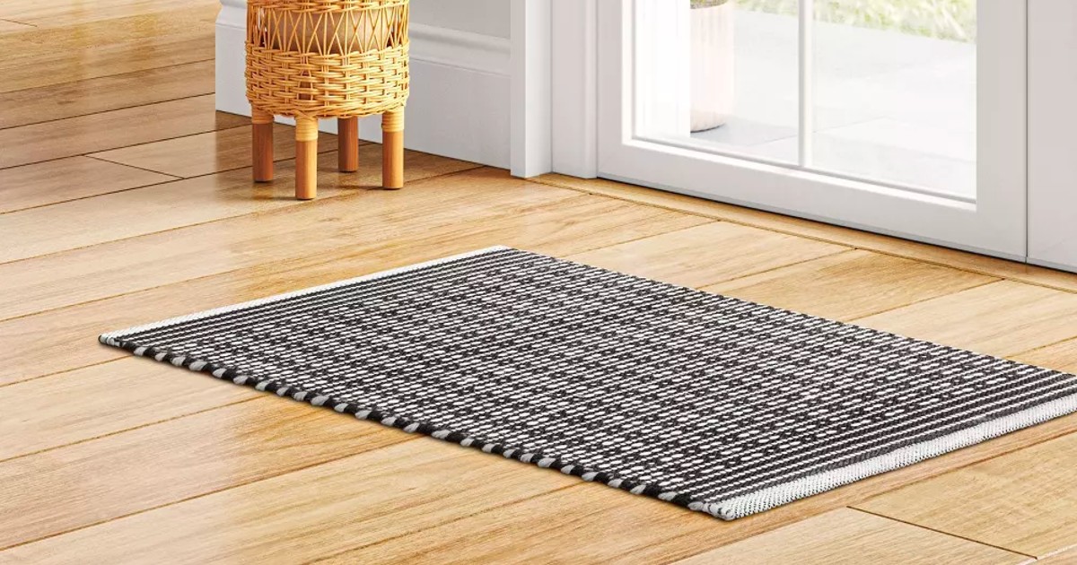 Target 50 Off Rugs 5′ x 7′ Area Rugs Only 50 Shipped (Reg. 100