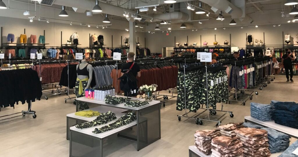 Dolphin Mall - Lululemon Outlet Pop Up is now open near