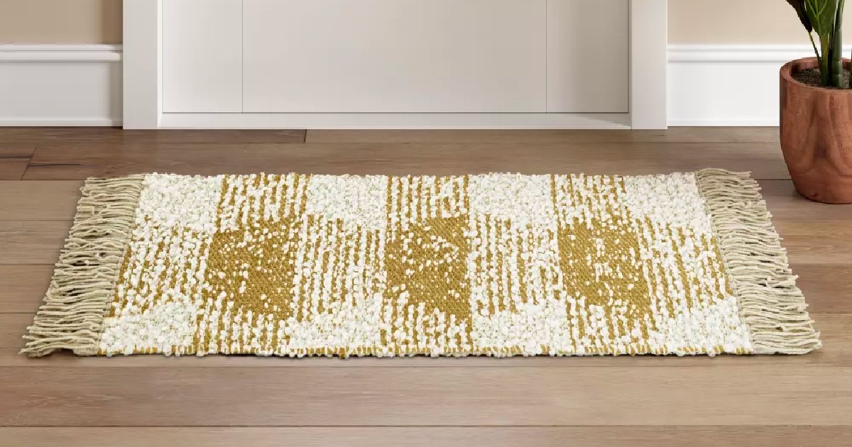 rug yellow