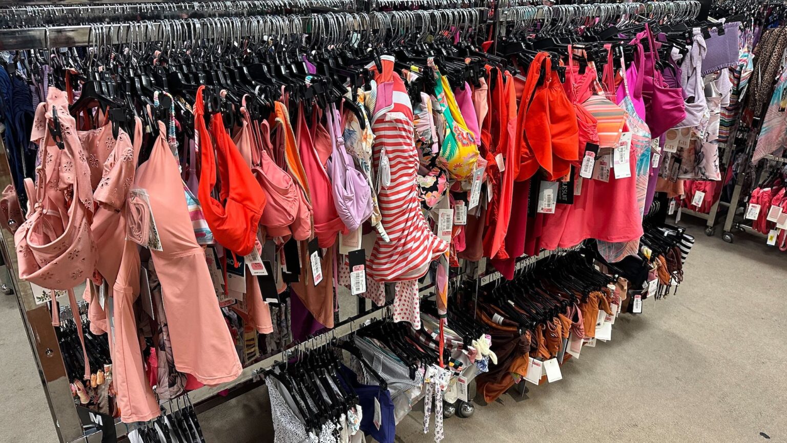 HUGE Discounts on HighQuality Fashion & More at Dillard's Clearance