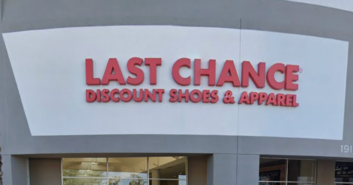 Shoppers Are Obsessed With Nordstrom Last Chance Clearance Store