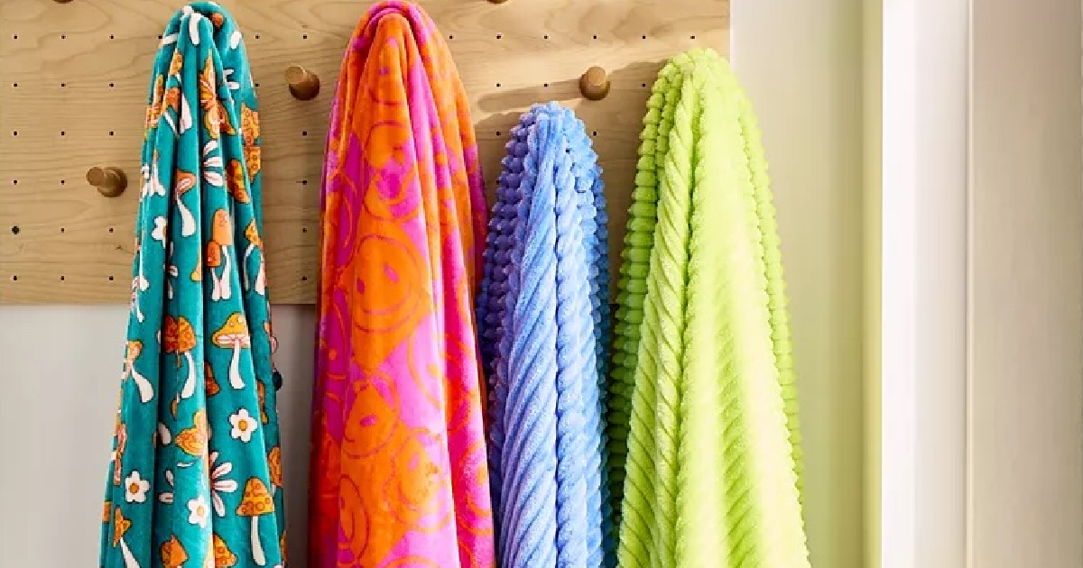 The Big One Oversized Plush Throws From 8.49 at Kohl's The Freebie