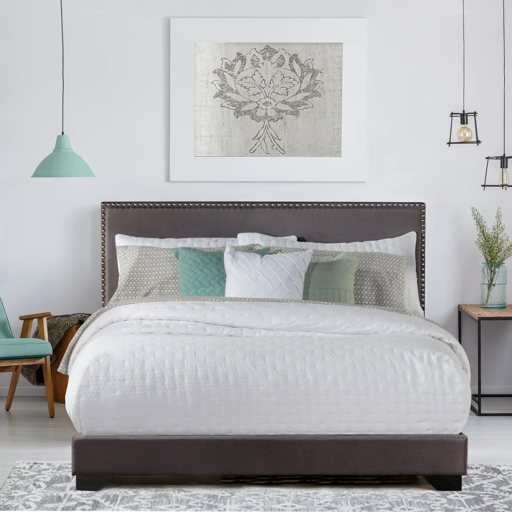 Willow Nailhead Trim Upholstered Full Bed
