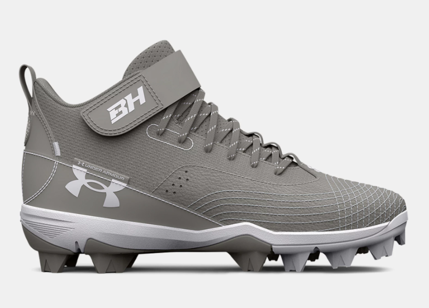 Under Armours Boys Cleats