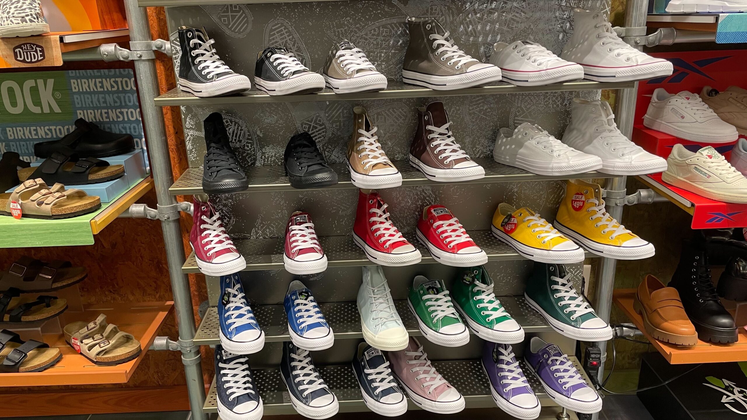 converse wide scaled