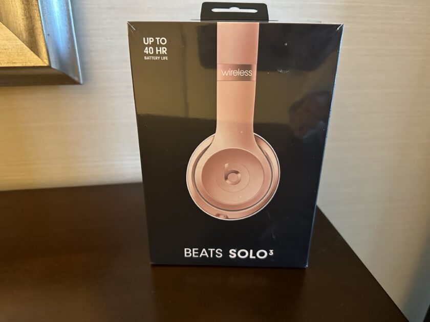 beats-solo-3s-rose-gold IMG scaled
