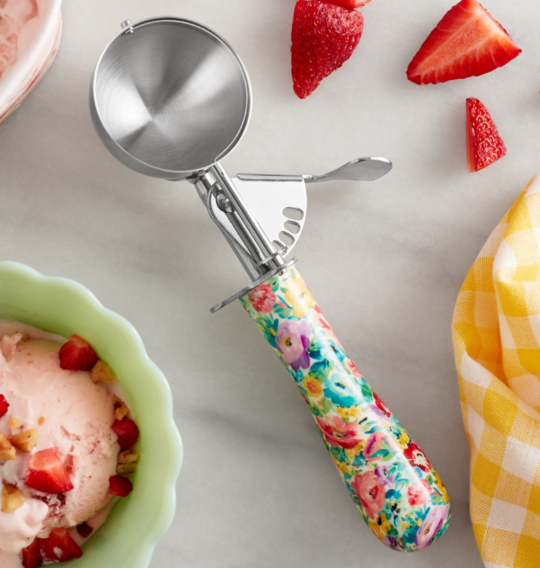 The Pioneer Woman Sweet Romance Stainless Steel Trigger Ice Cream Scoop