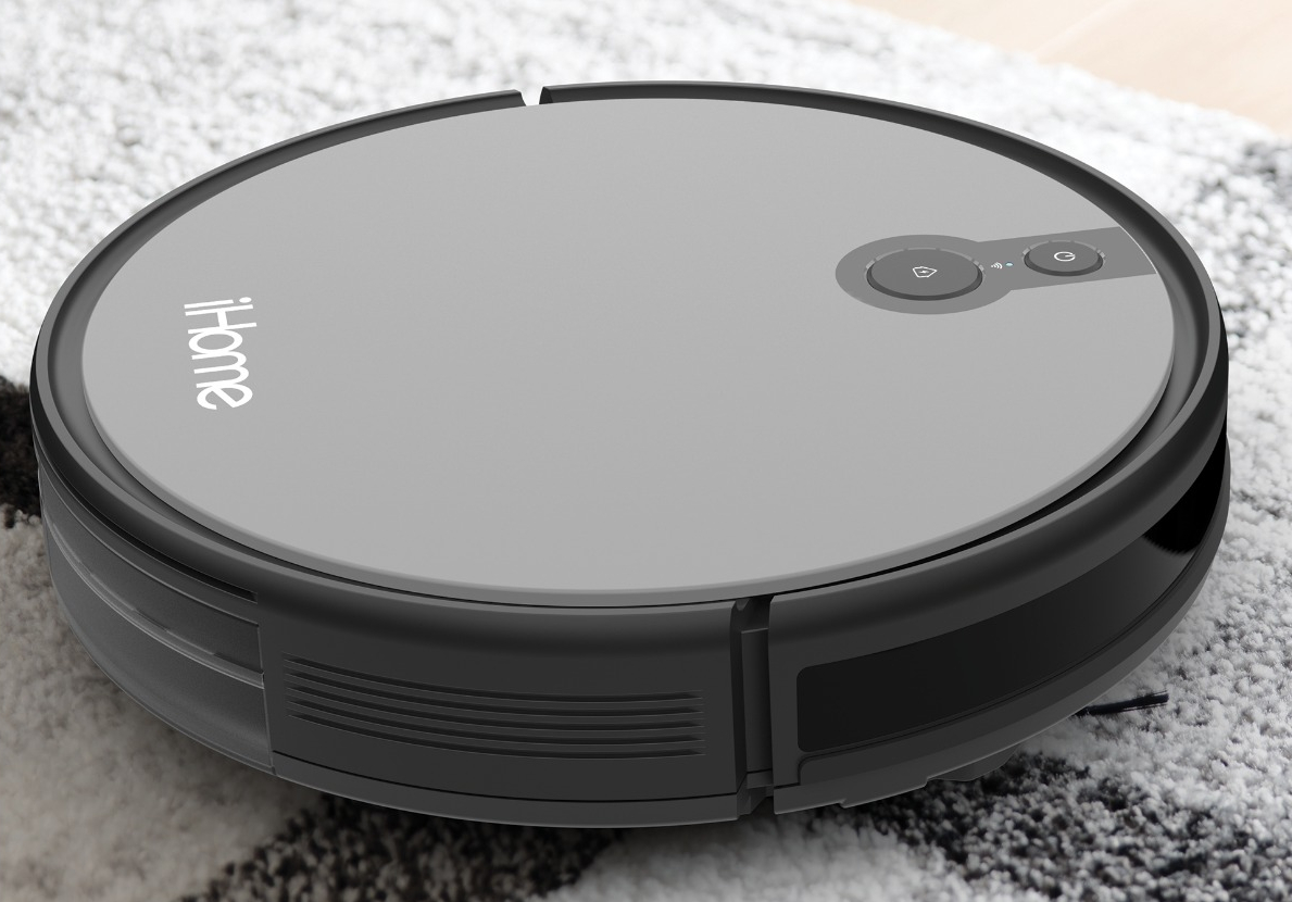 iHome Vacuum robot vacuum on a rug