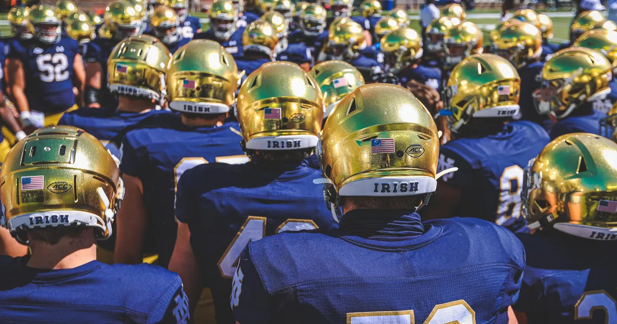 notre dame notre dame players standing