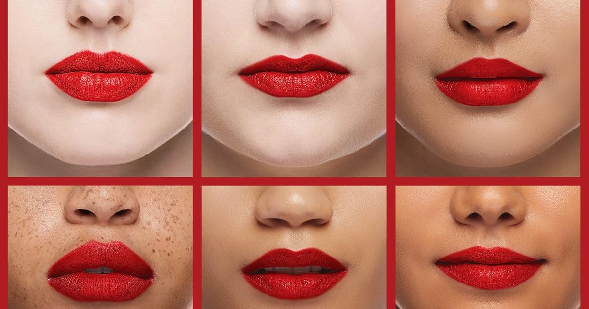 two rows of women wearing lipstick