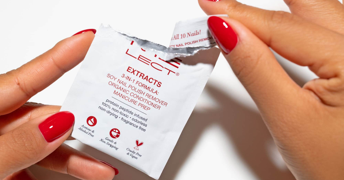 Free Dermelect Cosmeceutical EXTRACTS 3 in 1 Soy Nail Polish Remover Sample