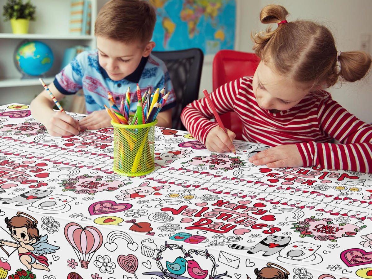 valentines coloring tablecloth