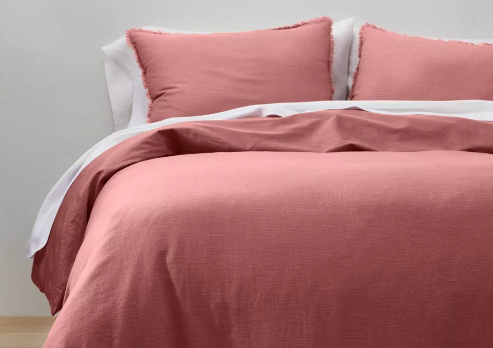 Heavyweight Linen Blend Duvet Cover Pillow Sham Set King red blanket on a bed