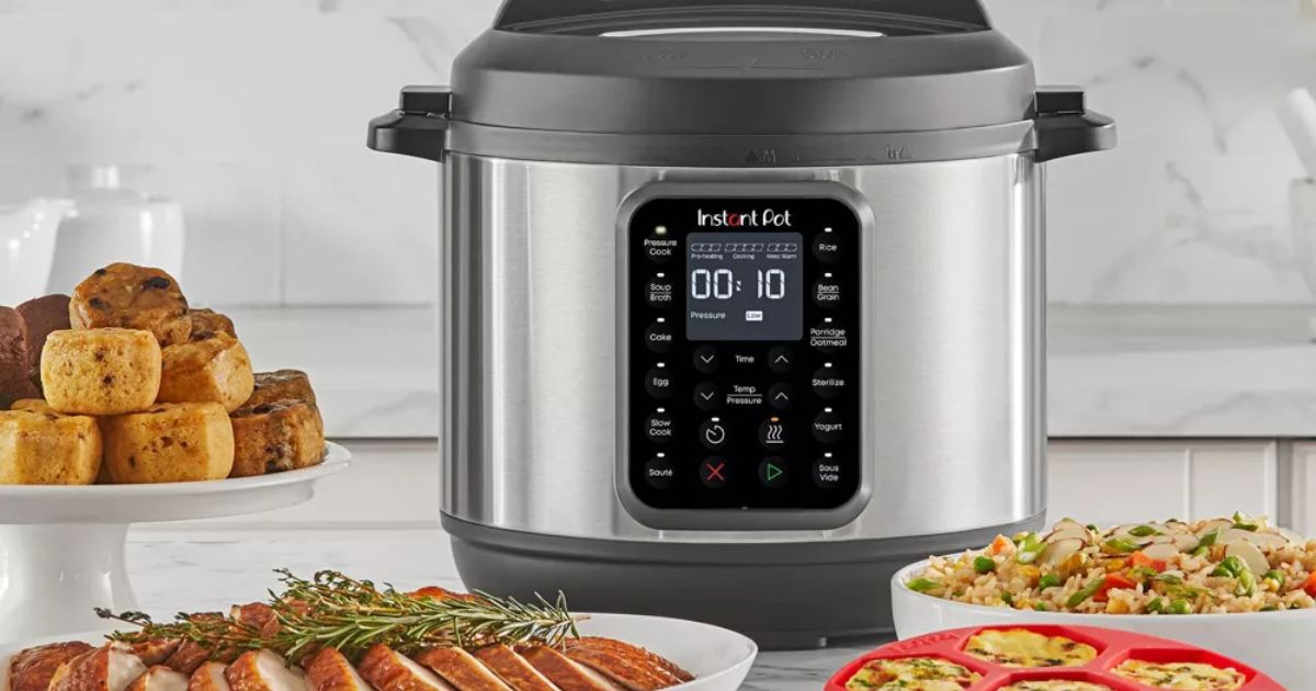 Instant Pot 6qt 9-in-1 Pressure Cooker store Bundle