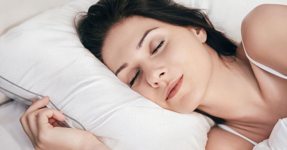 Viewstar Pillow woman sleeping on a pillow