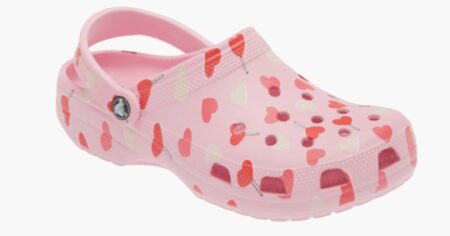 CROCS VALENTINES CLOGS