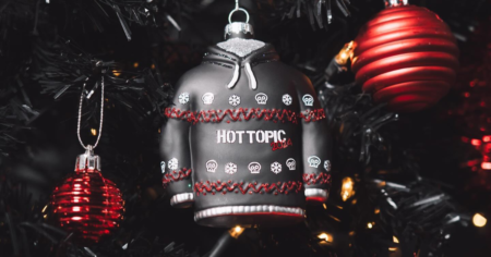 Hot Topic “It’s Giving” 2024 Holiday Sweepstakes