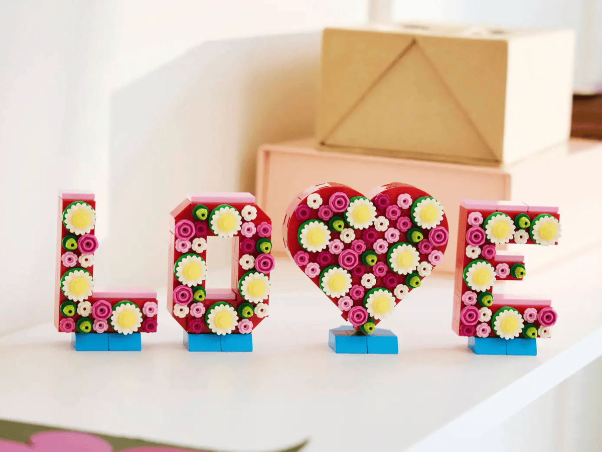 LEGO Love LEGO Love