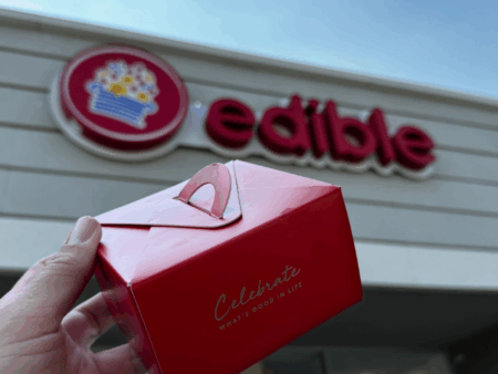 Free Sweet Treat at Edible Arrangements NEW REWARDS MEMBERS