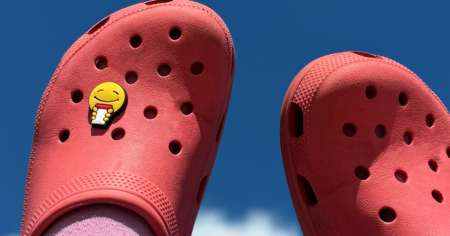 FREE Smiley Shoe Charm at Scooter s Coffee