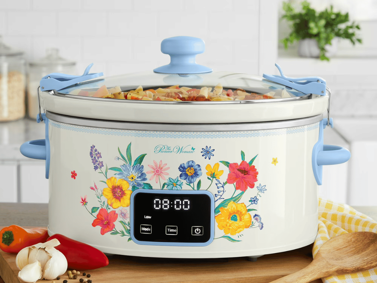 The Pioneer Woman 6 Qt Digital Slow Cooker