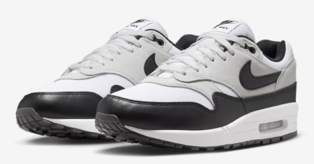 Nike Air Max Essential