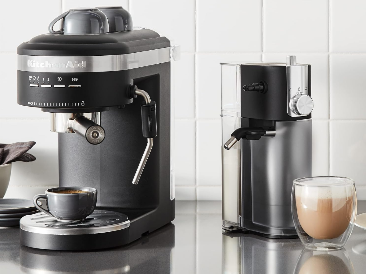 KitchenAid Semi Automatic Espresso Machine and Automatic Milk Frother KitchenAid Semi-Automatic Espresso Machine and Automatic Milk Frother