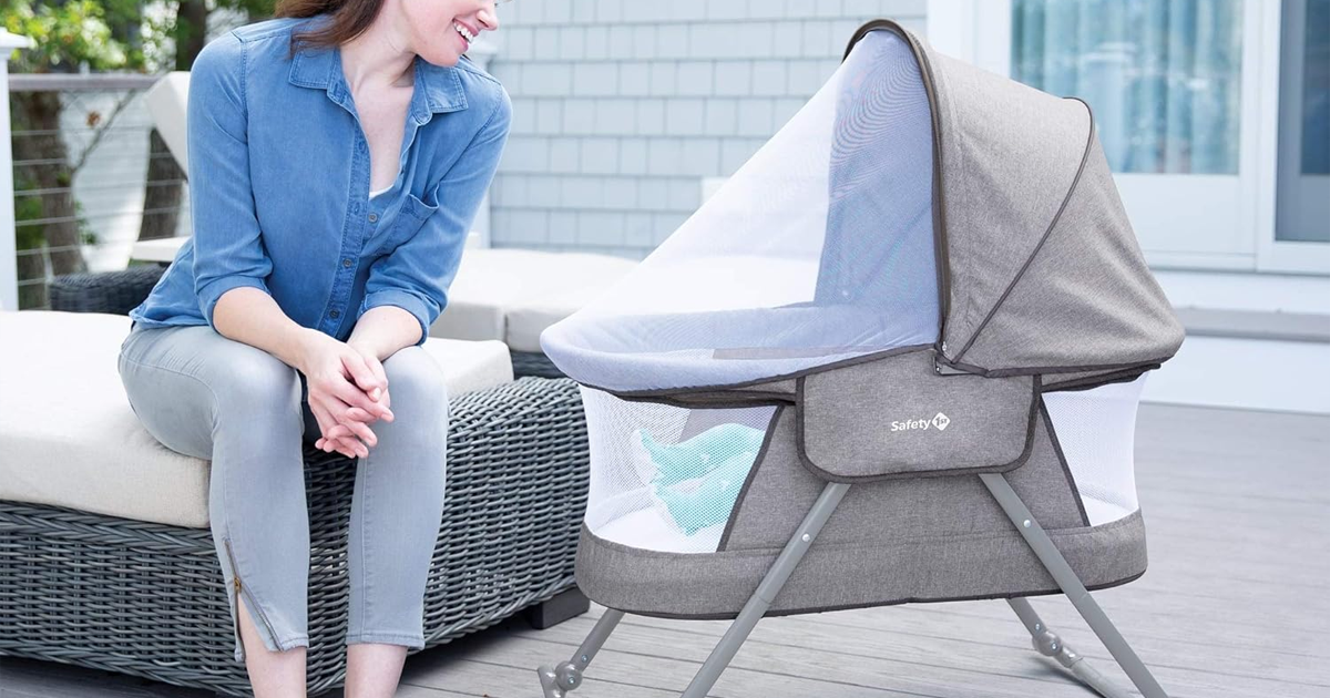 Saftey 1st nap and go rocking bassinet