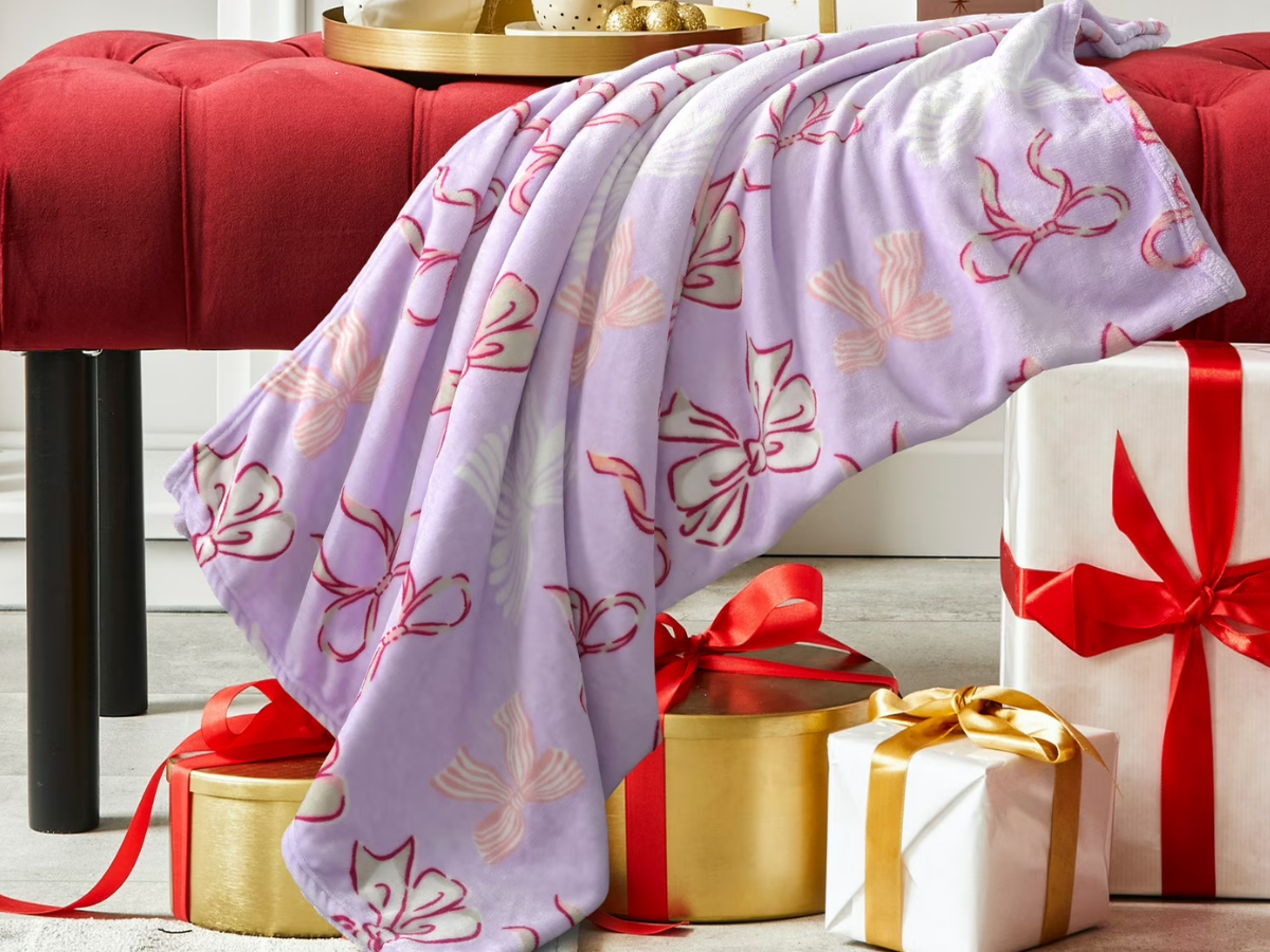 Way to Celebrate Throw Blanket