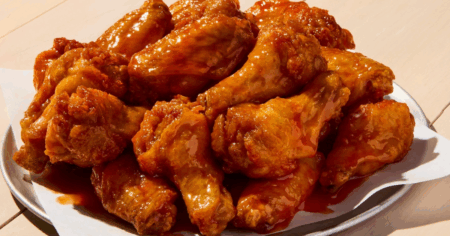 20 Lil Wings at Pizza Hut