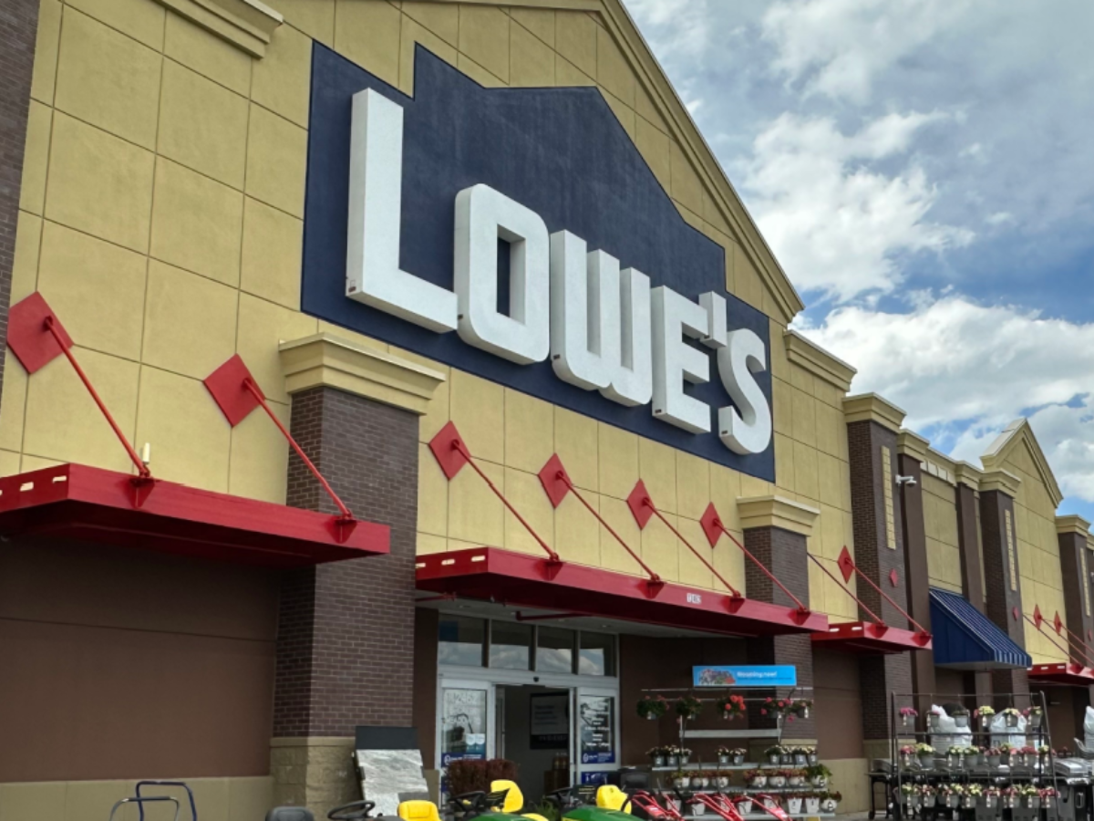 Lowe's storefront