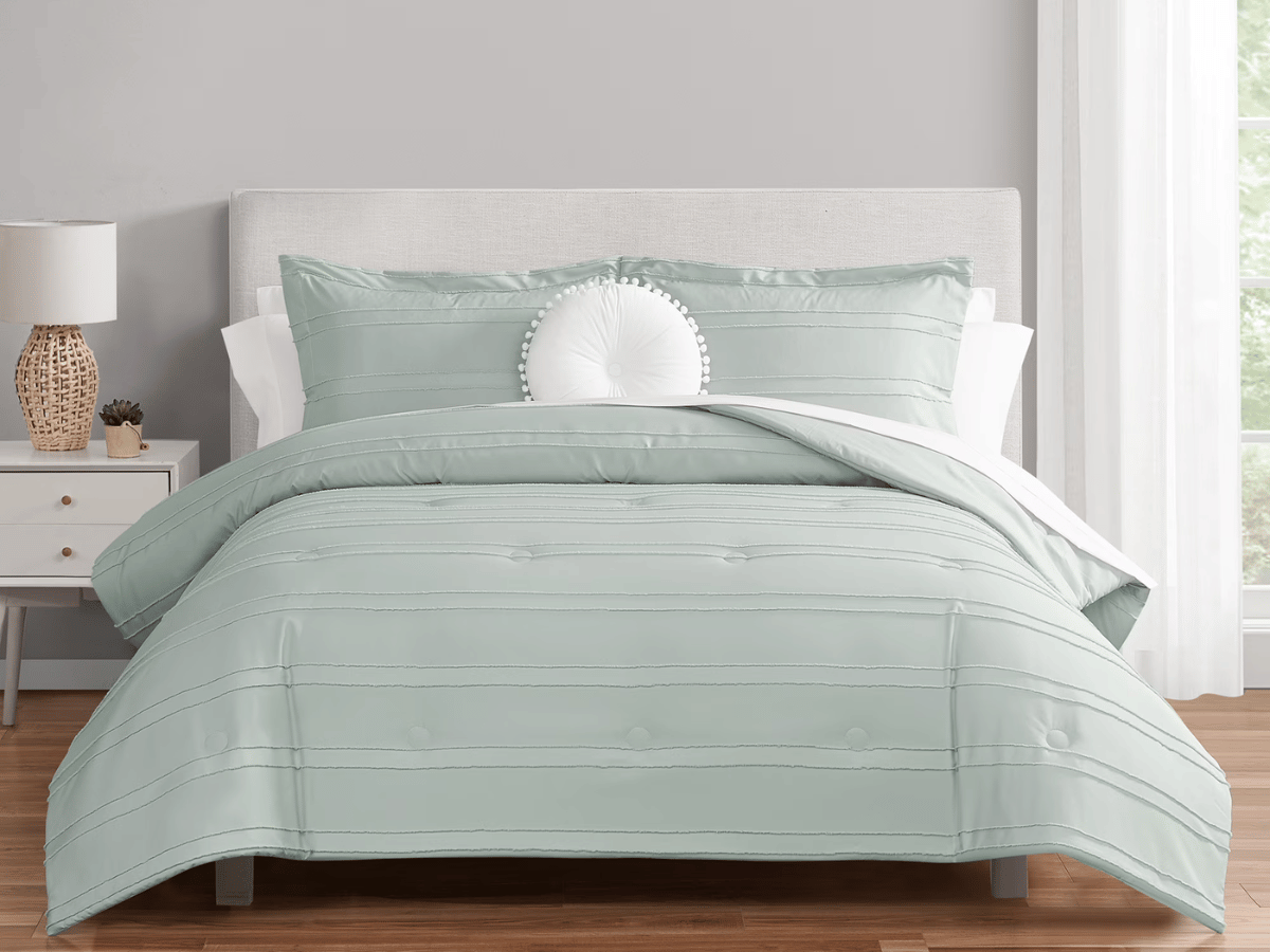 Mainstays Comforter set