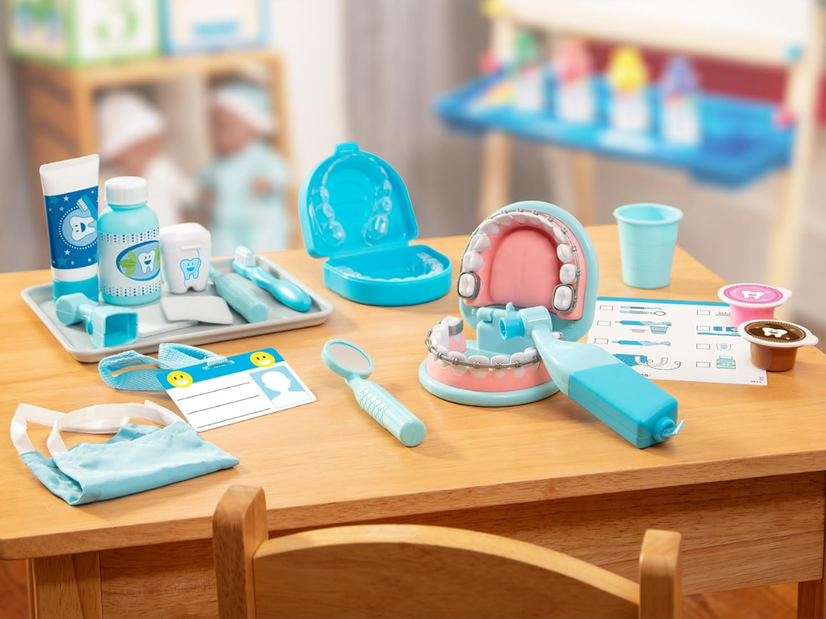 MELISSA DOUG DENTIST