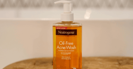 Neutrogena Oil Free Acne Wash 2