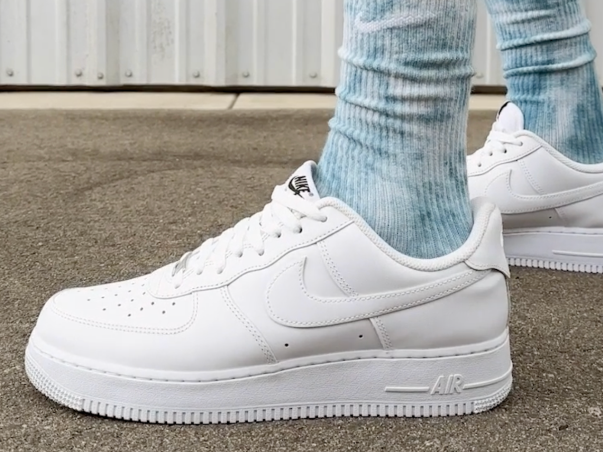 Nike Triple White